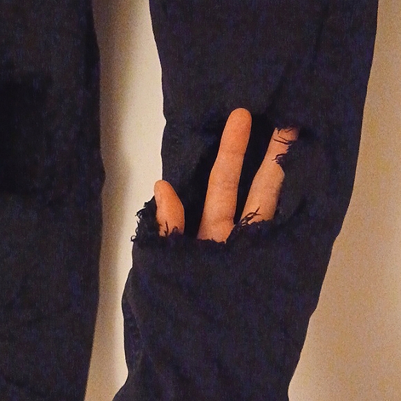 A set of two women's pants in size small. Gray jogging pants and black jeans. - Picture 4 of 6